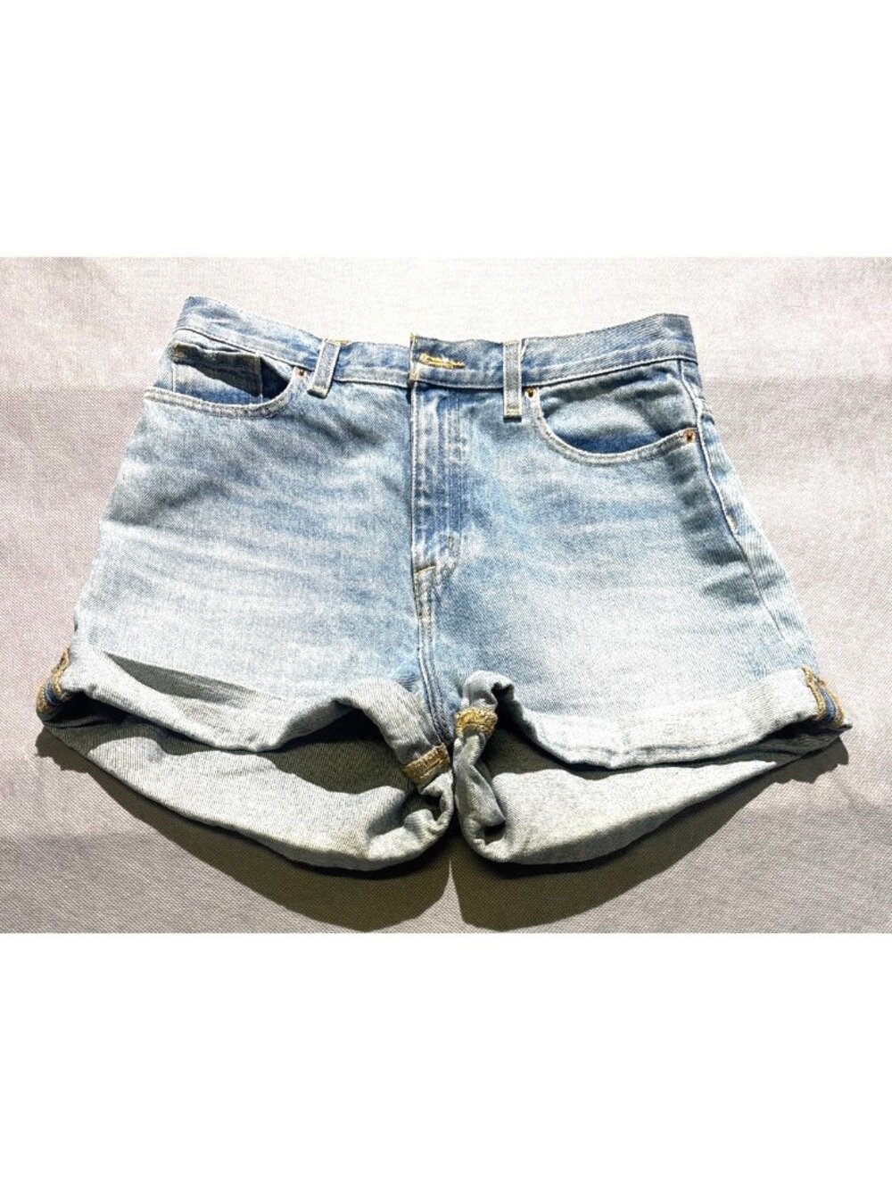 BDG Mom High Rise Size 28 - Picture 1 of 10